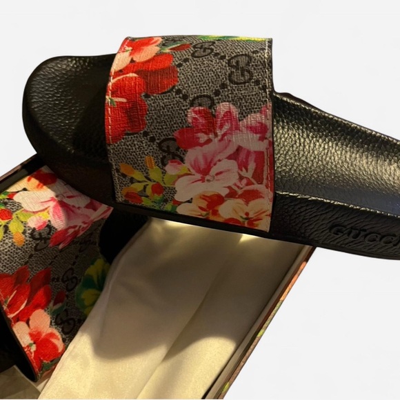 Gucci Bloom Women's Floral Slide Sandals - Black and Red GG - Picture 1 of 4